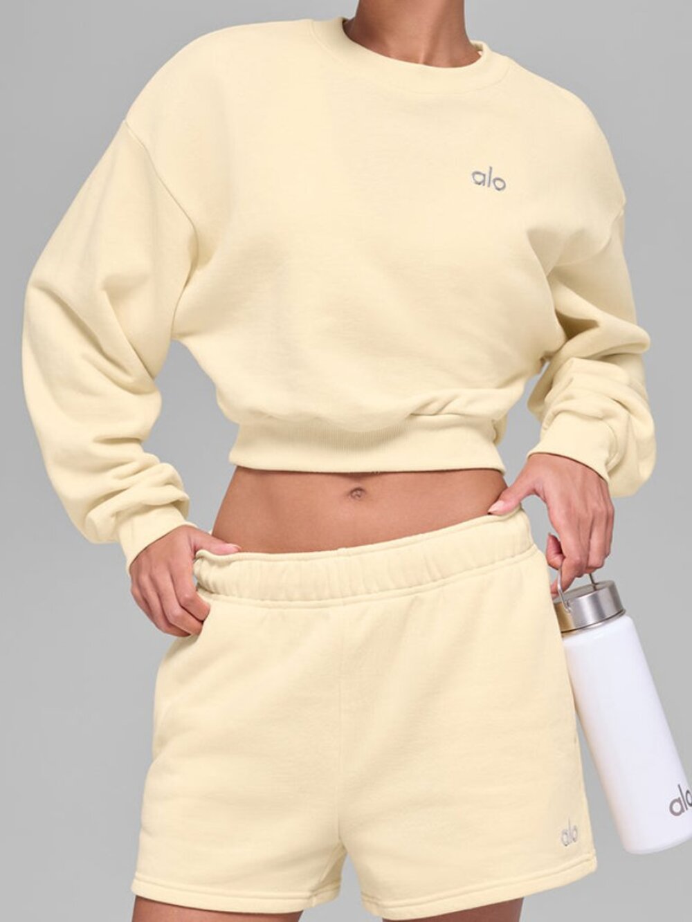 Alo Yoga Cropped Accolade Crewneck And Short Set Limited Candlelight Yellow Auth
